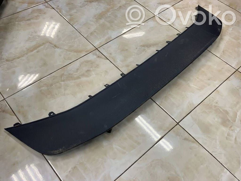 Front bumper lip   8W0807717B