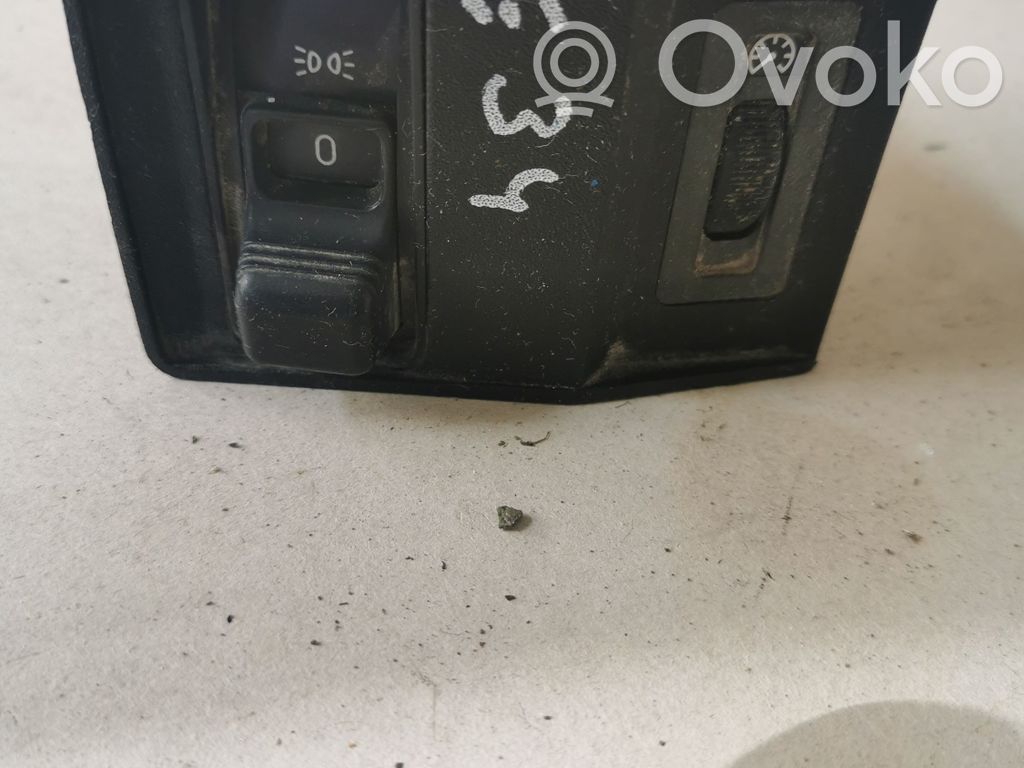 Fog light switch   8351235