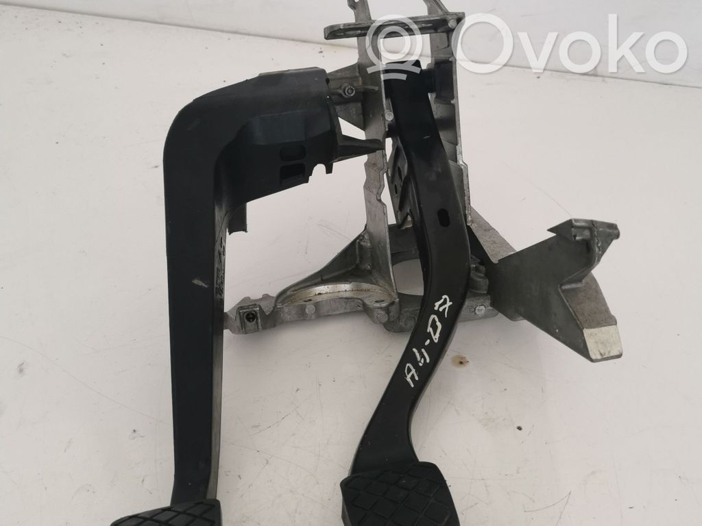 Audi A4 S4 B7 8E 8H Assemblage pédale 