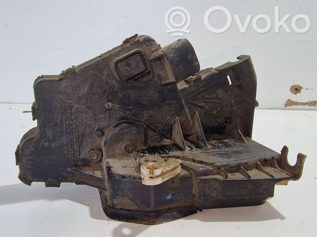 BMW 3 E46 Front door lock 