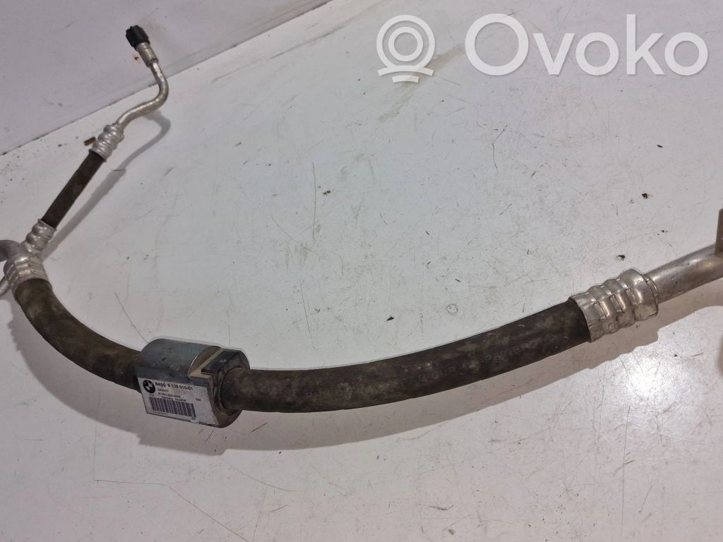BMW 3 E90 E91 Ilmastointilaitteen putki (A/C) 
