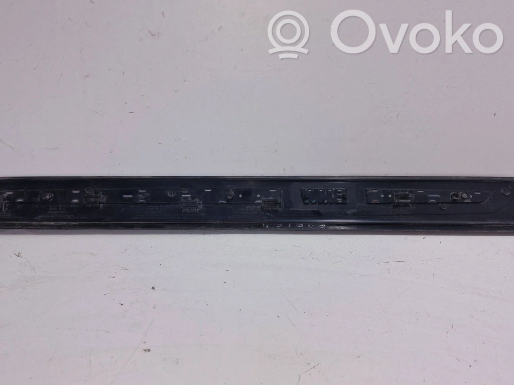 BMW 6 E63 E64 Side skirt front trim 