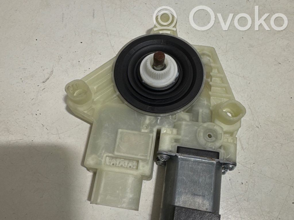 BMW 7 G11 G12 Silnik regulatora szyby drzwi przednich 
