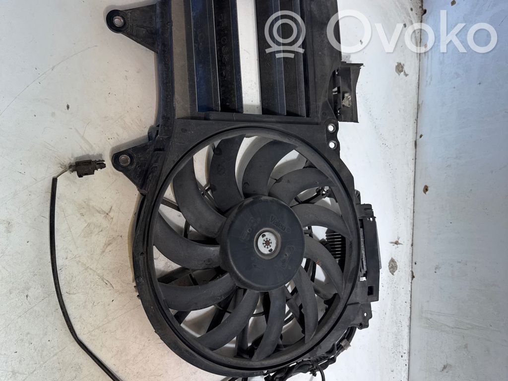 Audi A4 S4 B6 8E 8H Elektryczny wentylator chłodnicy 