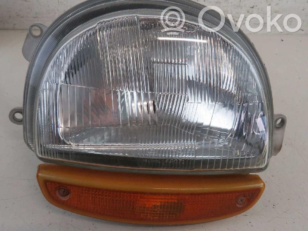 Renault Twingo II Headlight/headlamp 