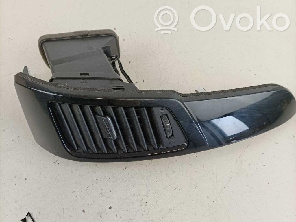 KIA Venga Dashboard side air vent grill/cover trim 