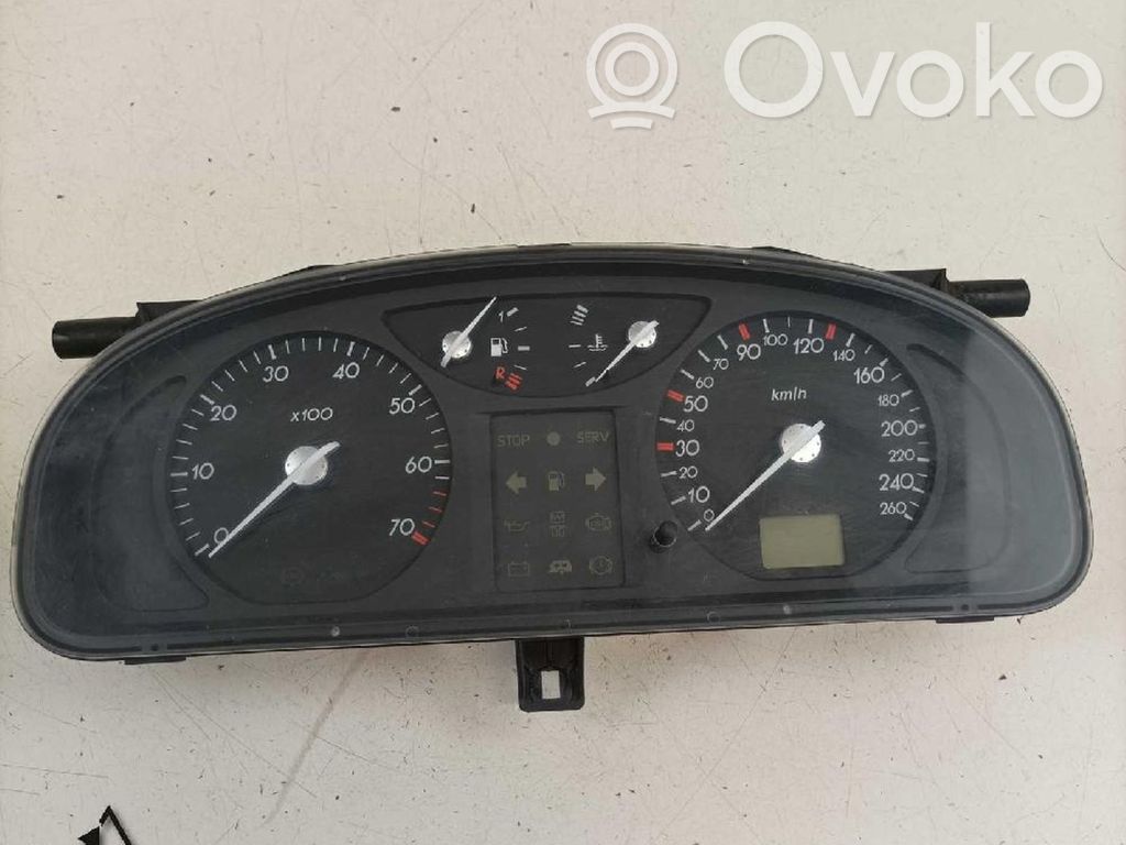 Renault Laguna I Speedometer (instrument cluster) 