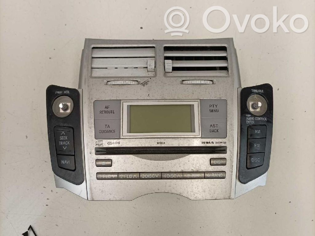 Toyota Yaris Panel / Radioodtwarzacz CD/DVD/GPS 
