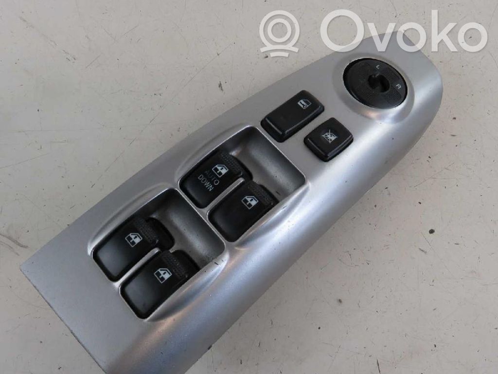KIA Sportage Electric window control switch 