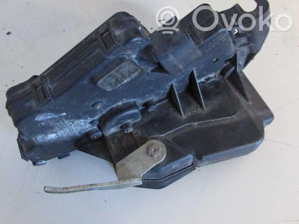 Front door lock   10222