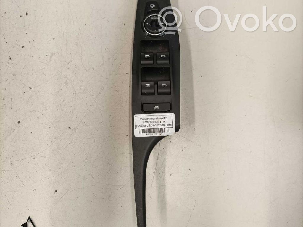 Hyundai i40 Electric window control switch 