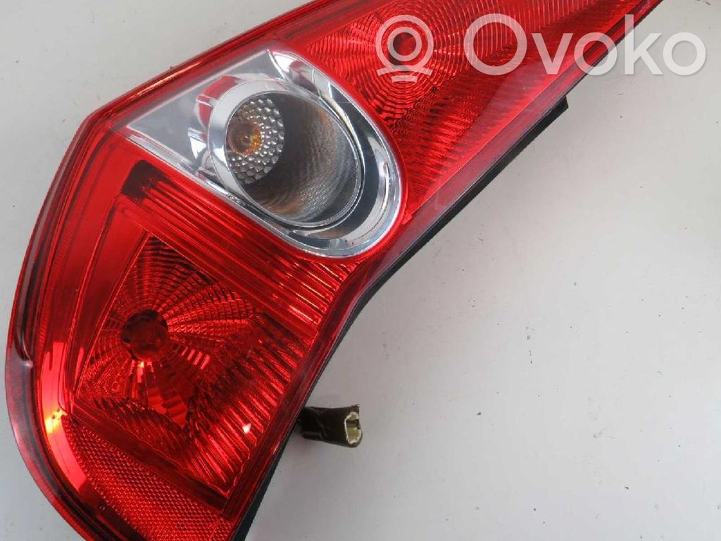 Suzuki Splash Galinis žibintas kėbule 