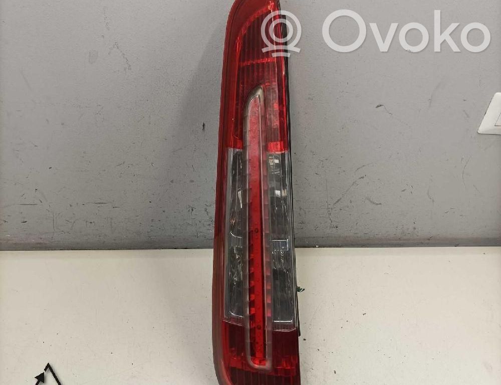 Ford C-MAX I Takavalot 