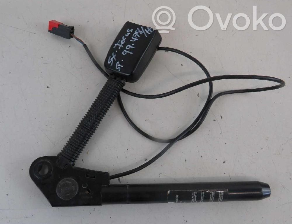 Ford Focus Front seatbelt buckle 