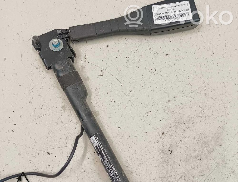 Opel Corsa D Hebilla del cinturón delantero 