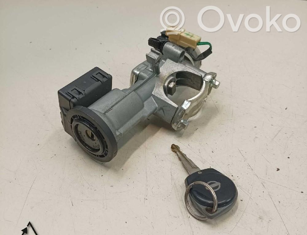 Nissan Pixo Virtalukko 