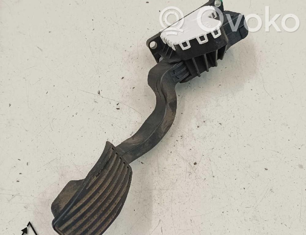Fiat 500L Akceleratoriaus pedalas 