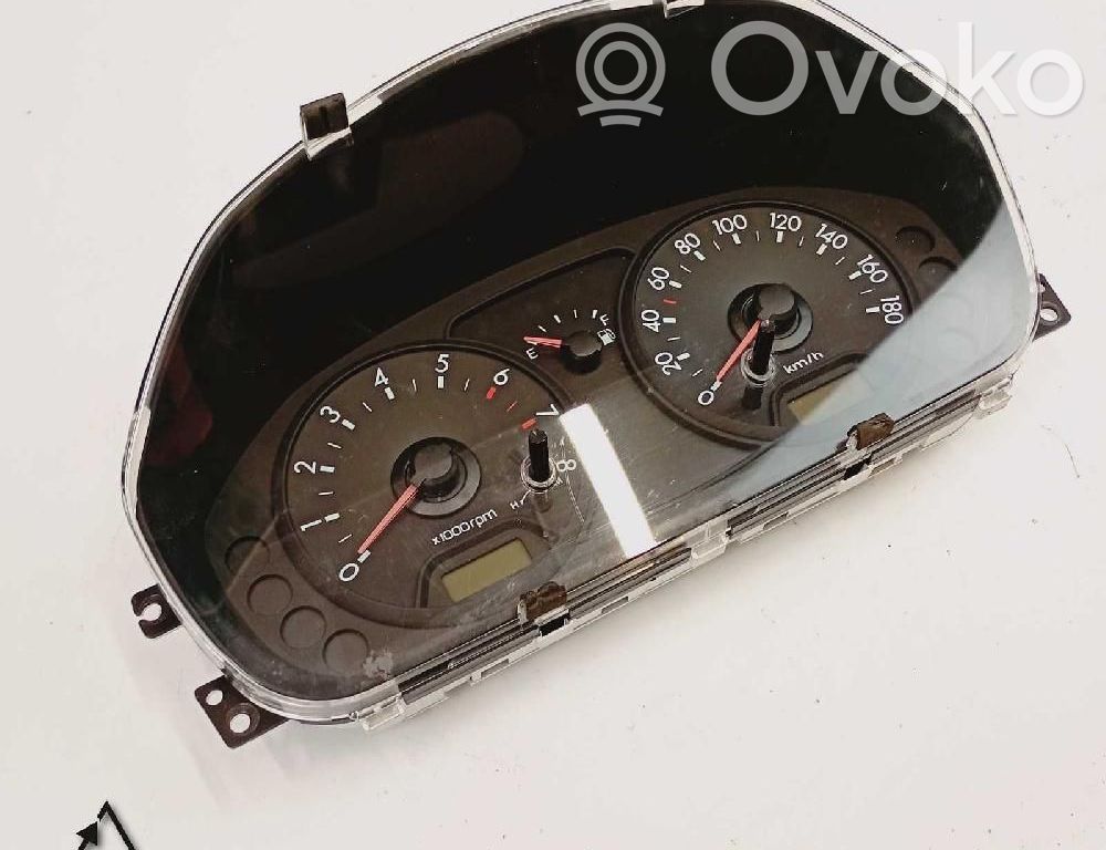 KIA Picanto Geschwindigkeitsmesser Cockpit 