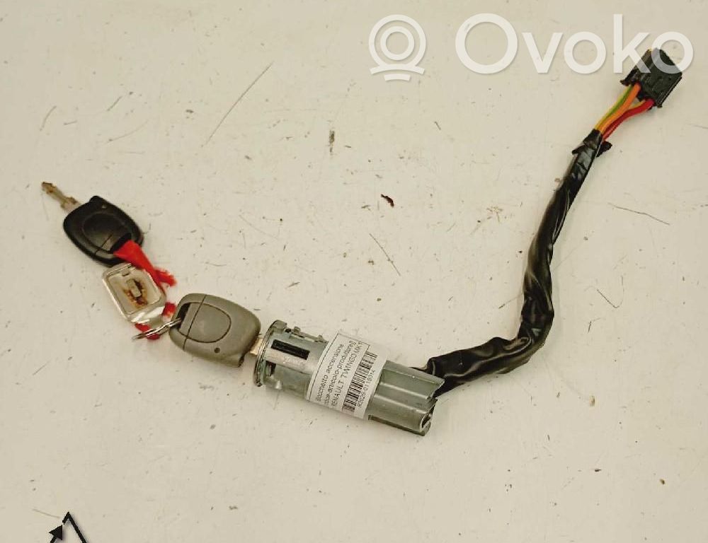 Renault Twingo I Užvedimo spynelė 