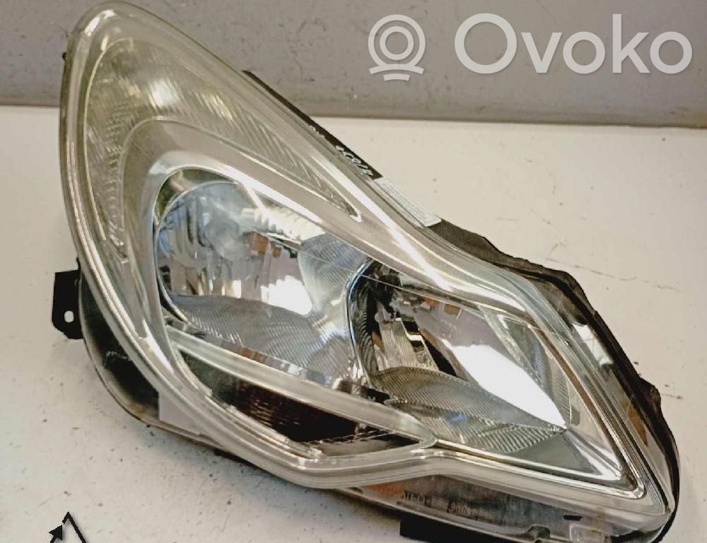 Opel Corsa D Etu-/Ajovalo 