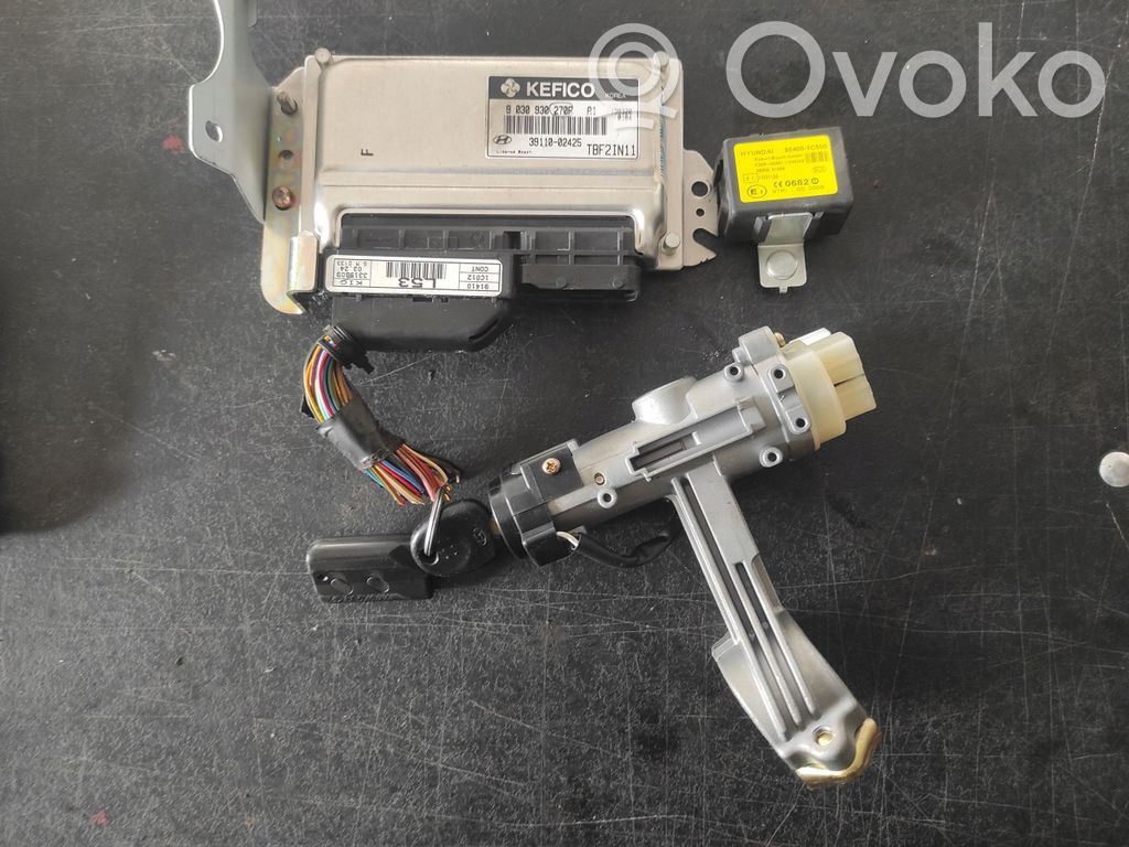 Juego de cerradura y set ECU del motor   3911002425