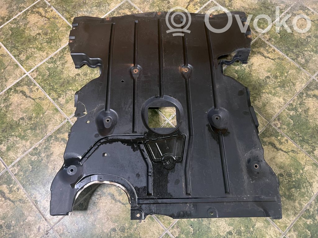 BMW 1 E81 E87 Engine splash shield/under tray 