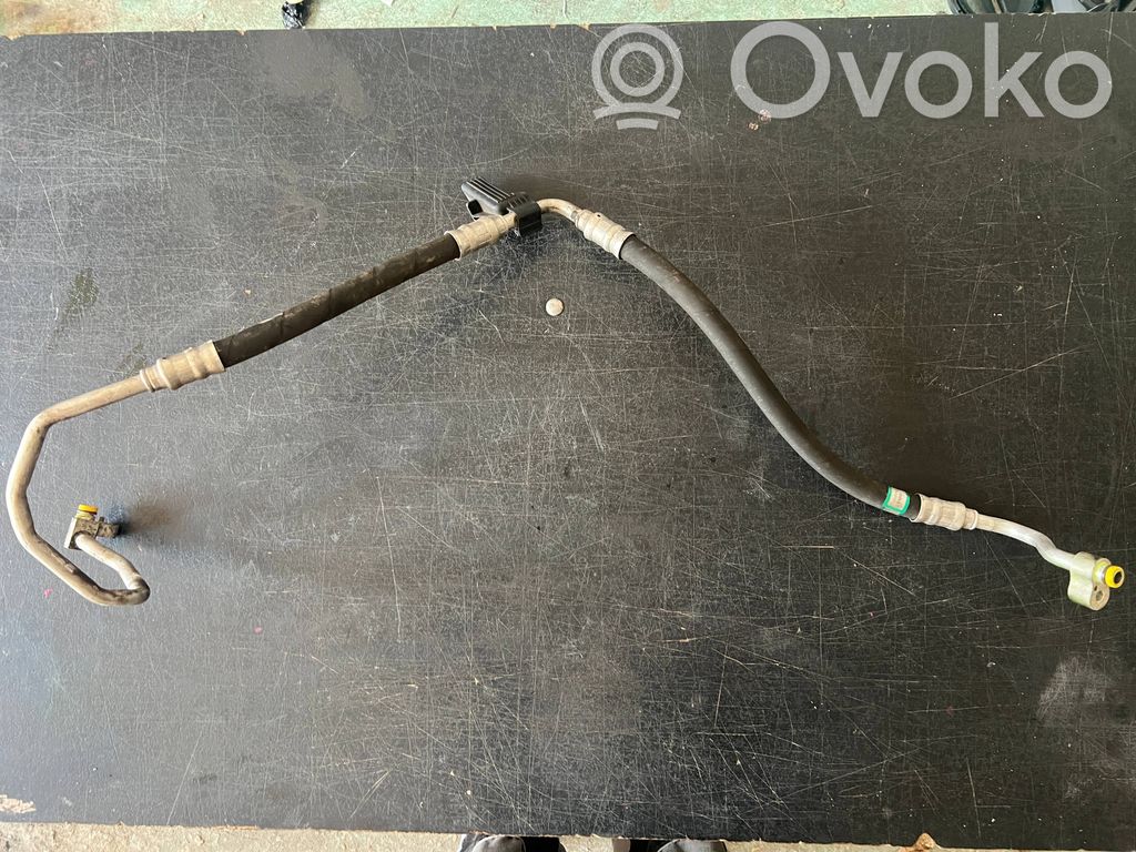 Air conditioning (A/C) pipe/hose   9119000,9223321