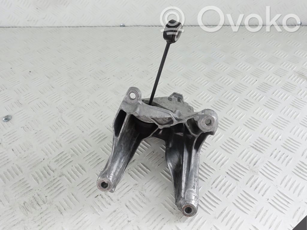 Audi A5 Engine mounting bracket 