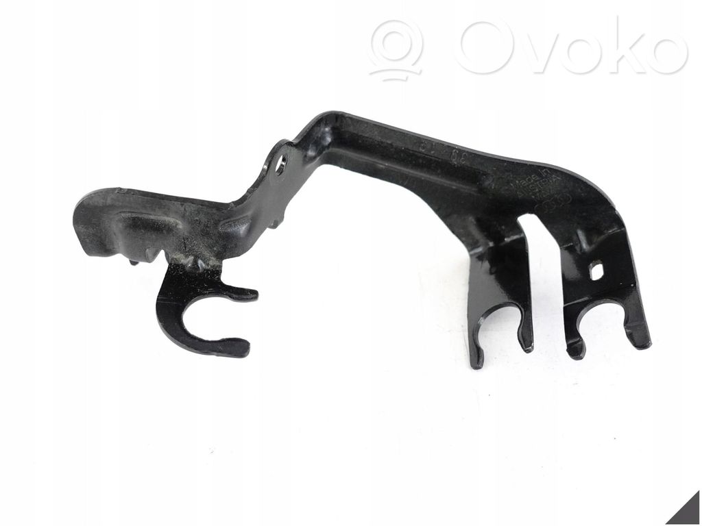 Audi A5 Supporto della pinza del freno anteriore 