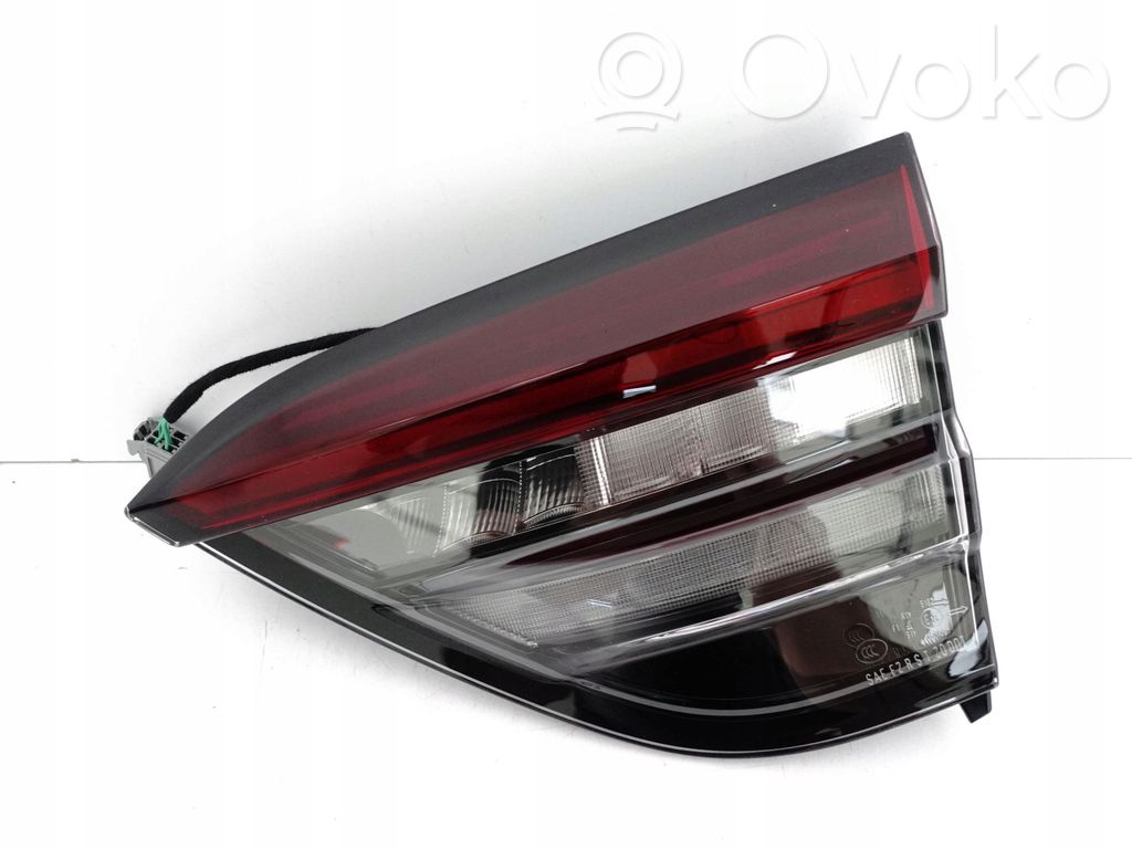 Tailgate rear/tail lights   CCC20060A,20240201