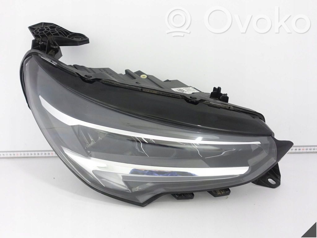 Opel Corsa F Headlight/headlamp 
