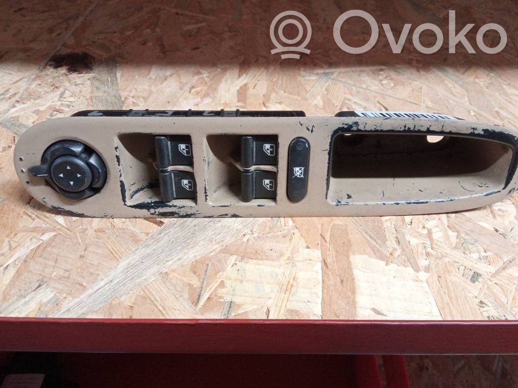 Alfa Romeo 159 Electric window control switch 