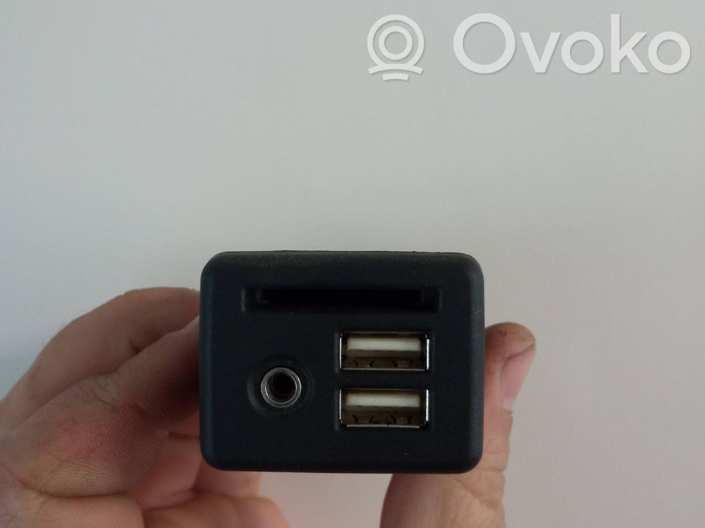 USB socket connector   22875066