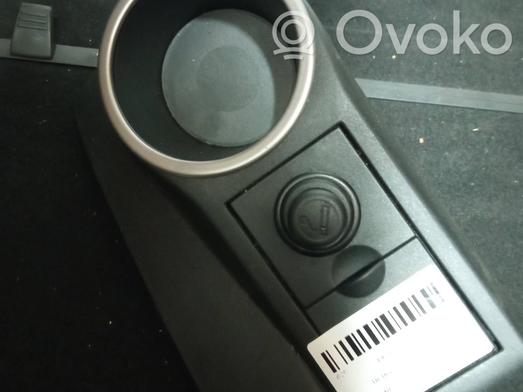 Mazda 2 Cup holder 