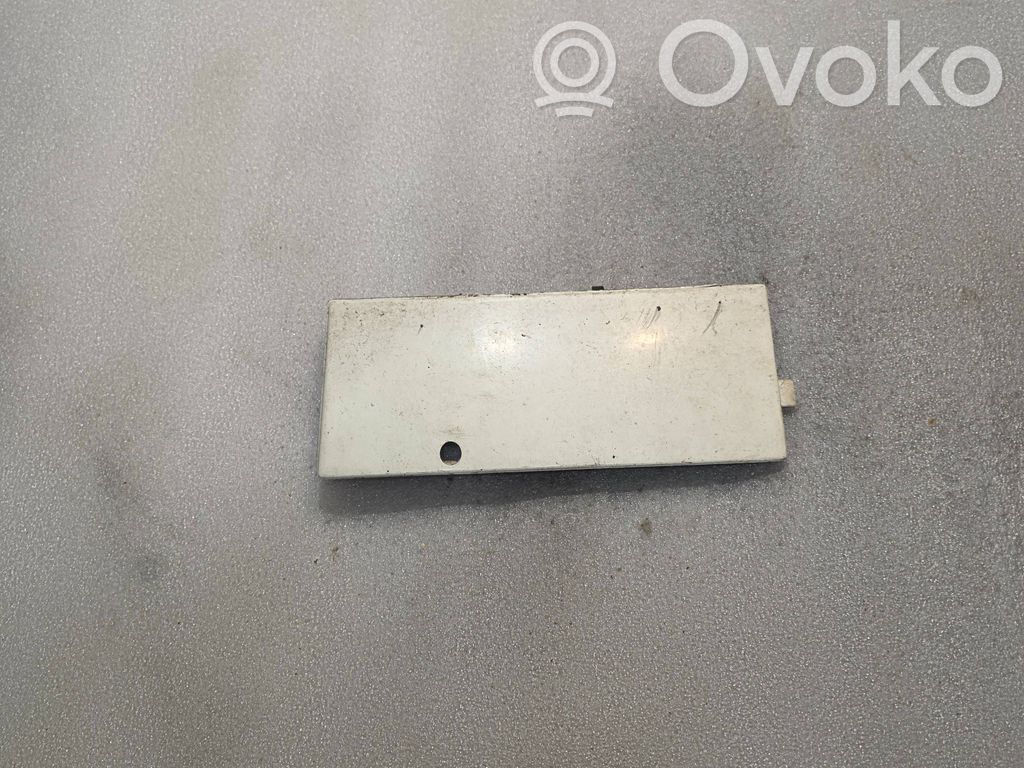 BMW 5 E34 Front tow hook cap/cover 
