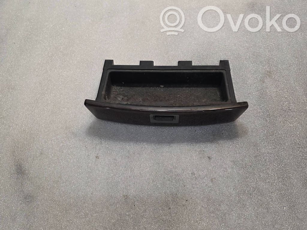 BMW 7 E65 E66 Dashboard storage box/compartment 