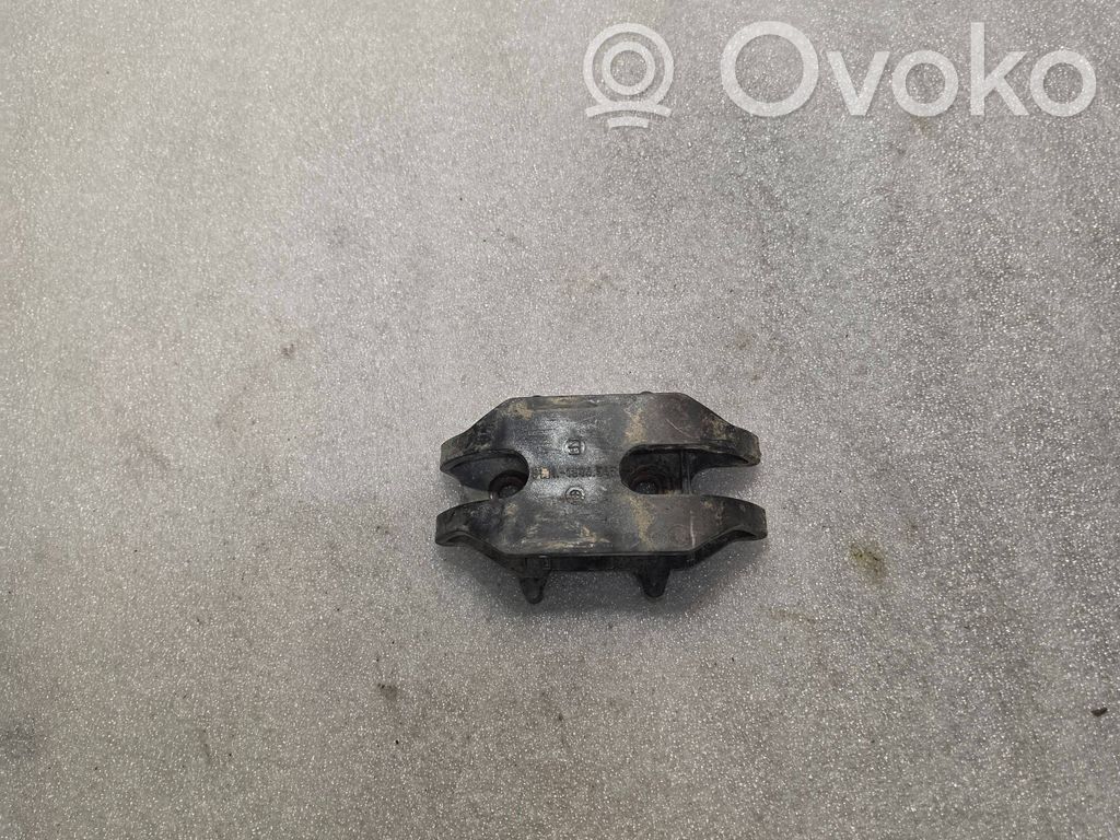BMW 5 E34 Front bumper mounting bracket 