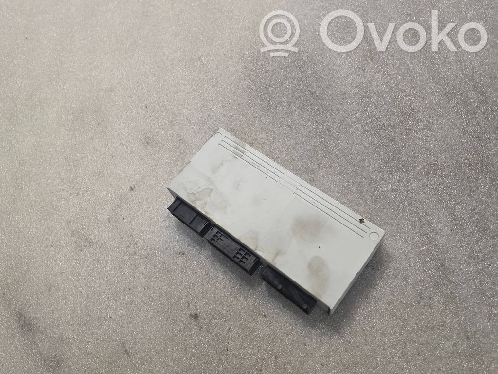 BMW 3 E46 Komforto modulis 