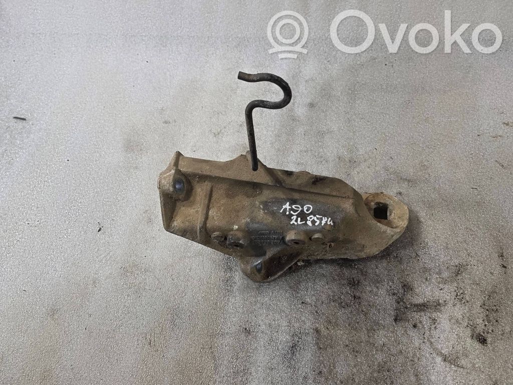 Audi 80 90 B3 Engine mounting bracket 