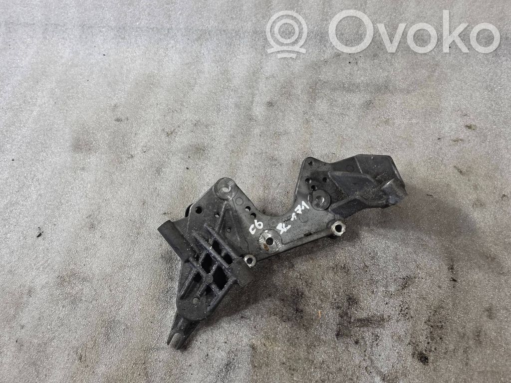 Fuel pump bracket   059130147N,A1G19CD3G