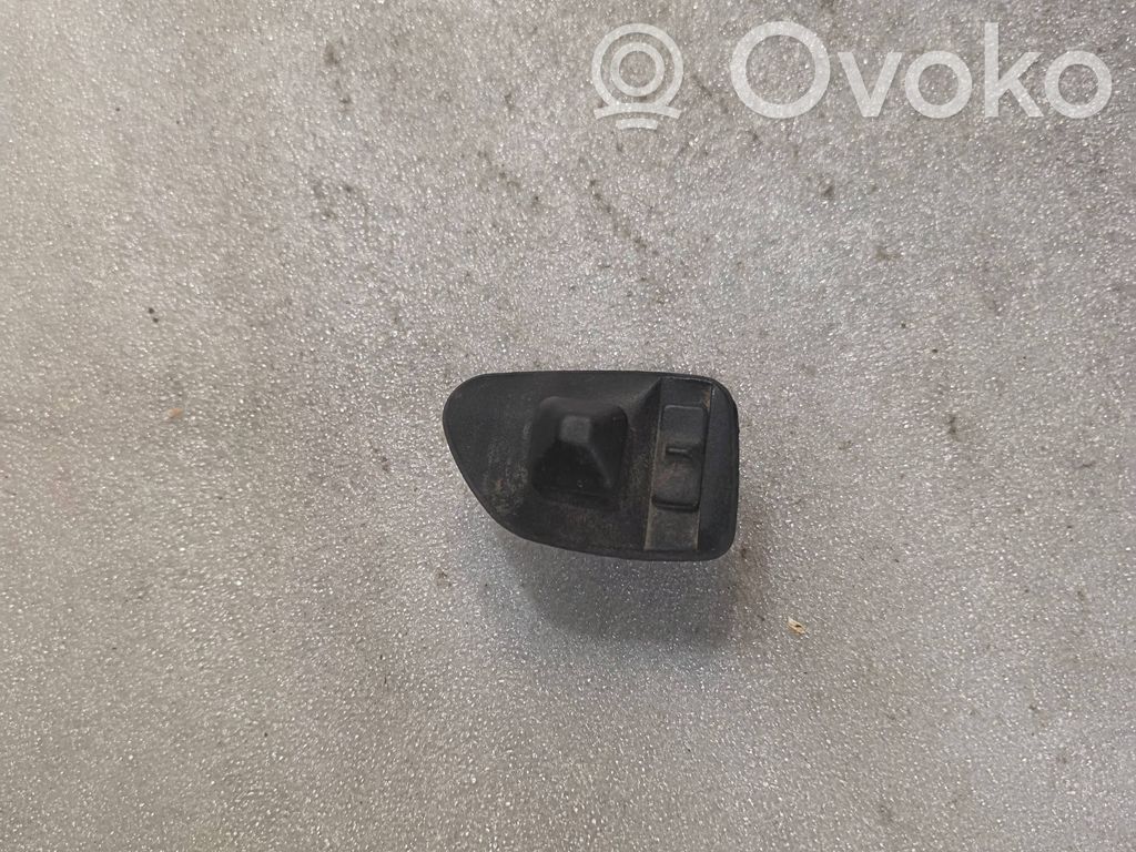 Wing mirror switch   61311387281