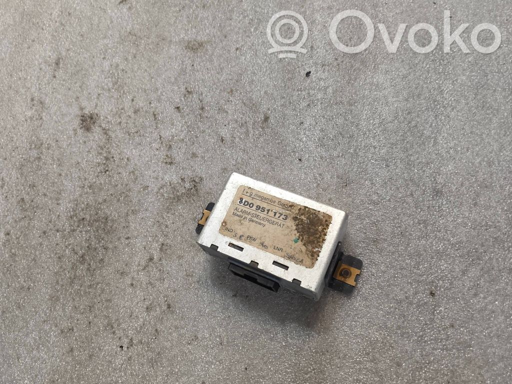 Alarm control unit/module   8D0951173