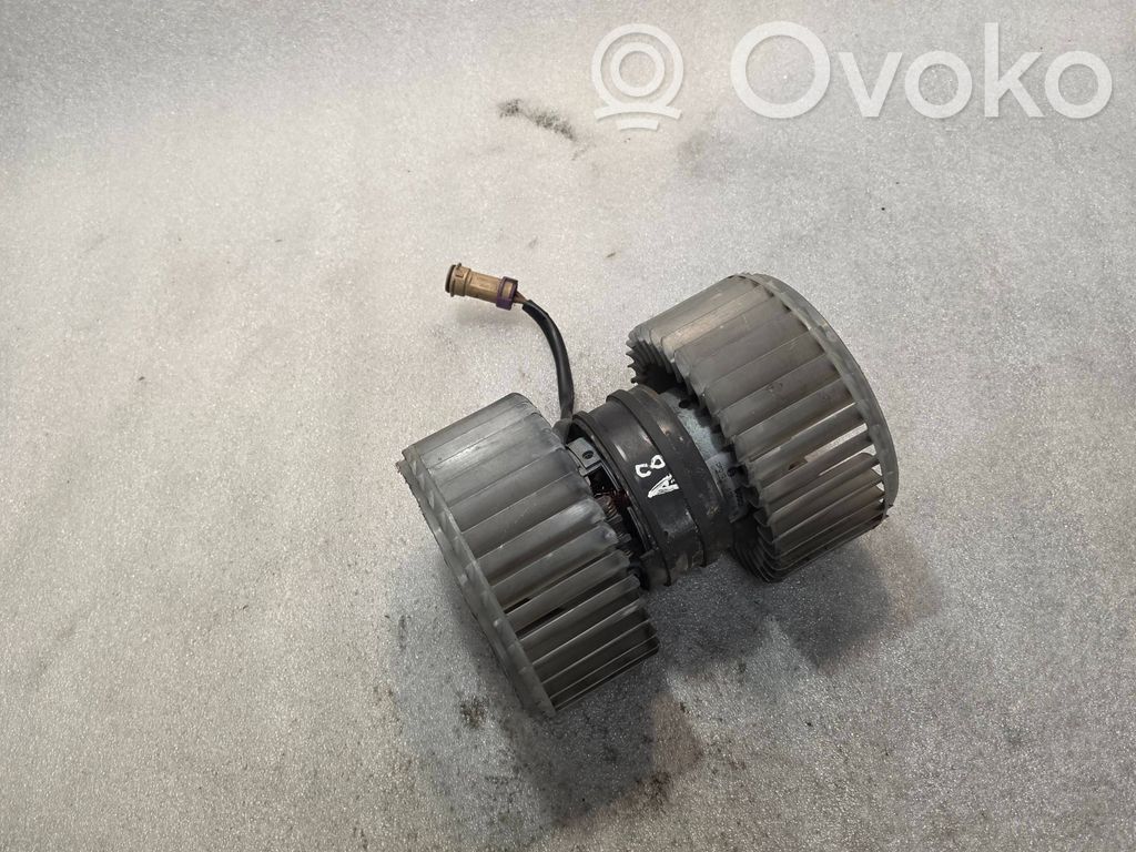 Audi A8 S8 D2 4D Lämmittimen puhallin 
