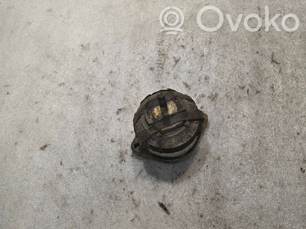 Audi A8 S8 D2 4D Gearbox mount 