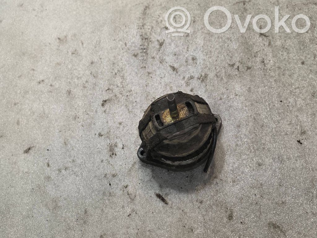 Audi A8 S8 D2 4D Gearbox mount 