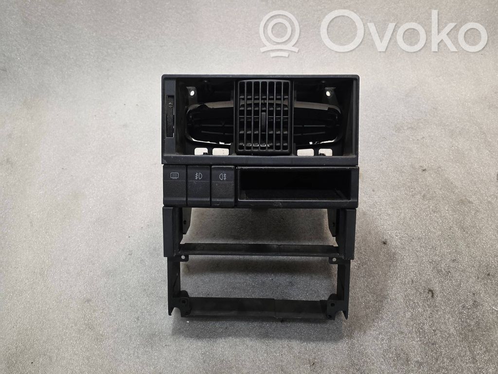 Audi 80 90 B3 Consola central 