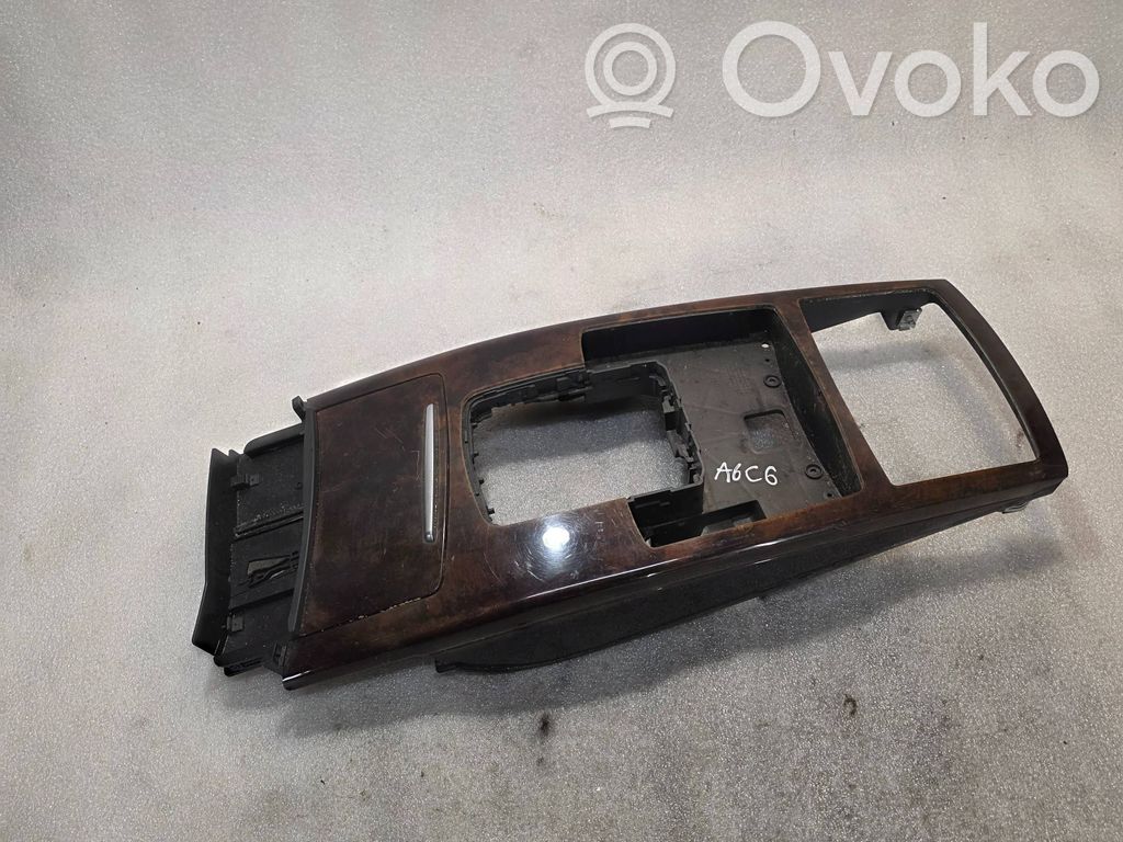 Audi A6 S6 C6 4F Ātrumu pārslēgšanas sviras dekoratīvā apdare (plastmasas) 