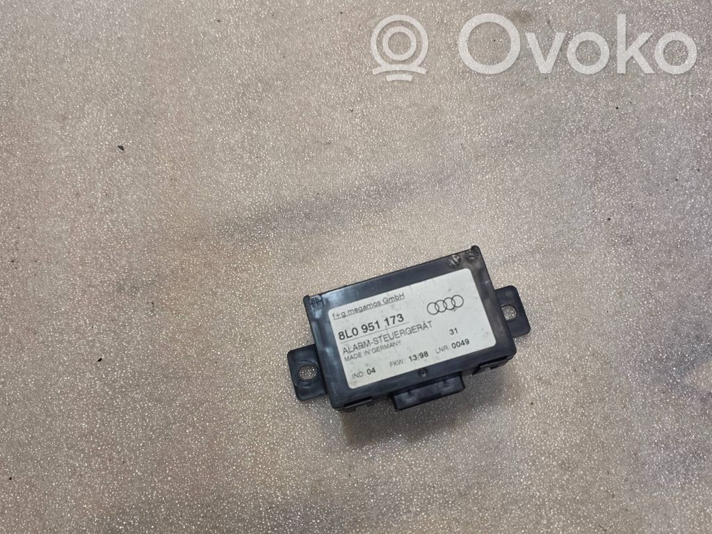 Audi A8 S8 D2 4D Alarm control unit/module 