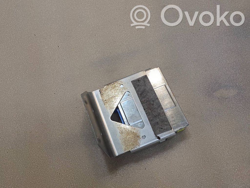 GPS navigation control unit/module   7612001128,4D0919895A