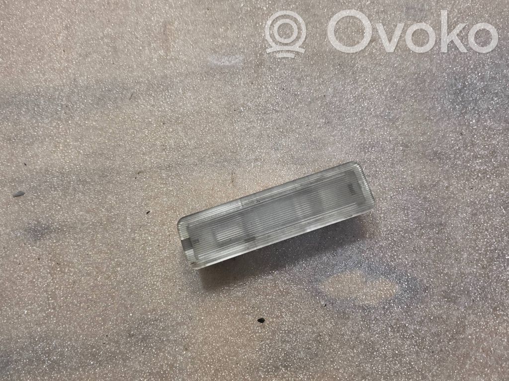 BMW 7 E38 Éclairage intérieur porte avant 